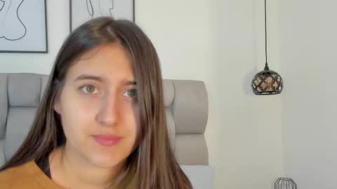 Snapshot of hanna__evans_ chatting on 4, 10, 2025 hanna__evans_ online show from 4, 10, 2025