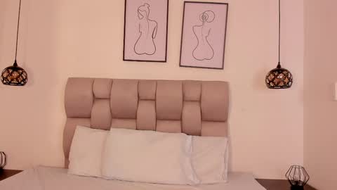 Snapshot of hanna__evans_ chatting on 10, 11, 2025 hanna__evans_ online show from 10, 11, 2025