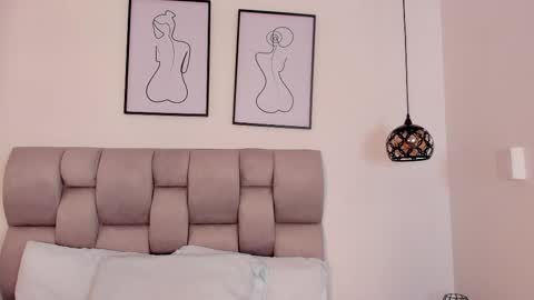 Snapshot of hanna__evans_ chatting on 14, 11, 2025 hanna__evans_ online show from 14, 11, 2025