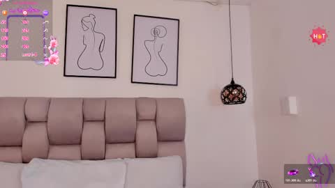 Snapshot of hanna__evans_ chatting on 19, 11, 2025 hanna__evans_ online show from 19, 11, 2025