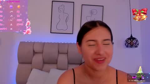 Snapshot of hanna__evans_ chatting on 18, 12, 2025 hanna__evans_ online show from 18, 12, 2025