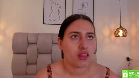 hanna__evans_ online show from 12, 5, 2026