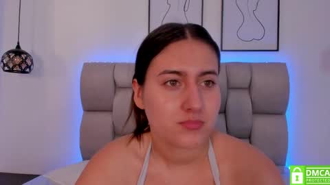 hanna__evans_ online show from 20, 5, 2026