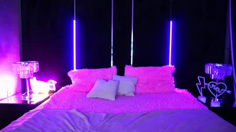 hanna__klein online show from 31, 1, 2025