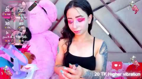 Snapshot of hanna_azumi_ chatting on 12, 10, 2025  hanna  online show from 12, 10, 2025