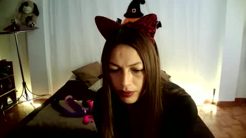 Snapshot of hanna_charming chatting on 19, 10, 2025 Hanna charming online show from 19, 10, 2025
