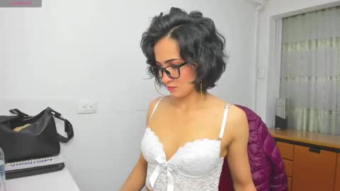 Sara online show from 22, 10, 2025