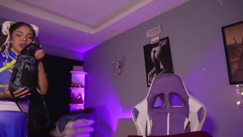 HANNA  online show from 5, 10, 2025