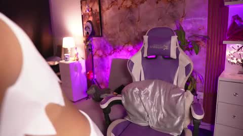 HANNA  online show from 20, 10, 2025