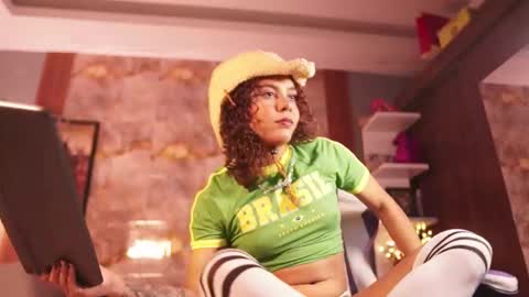 HANNA  online show from 16, 11, 2025