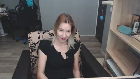 hanna_ha online show from 5, 3, 2025