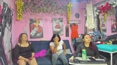 Snapshot of hanna_mature01 chatting on 9, 5, 2026 Hanna online show from 9, 5, 2026