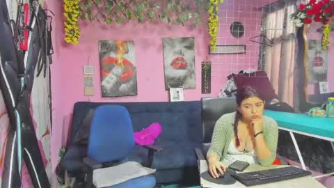 Snapshot of hanna_mature01 chatting on 25, 5, 2026 Hanna online show from 25, 5, 2026