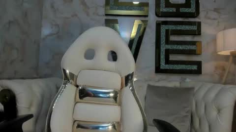 EVA online show from 22, 12, 2025