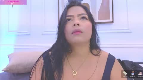 Snapshot of hanna_squirt_1 chatting on 1, 3, 2026 HANNA SOFIA online show from 1, 3, 2026