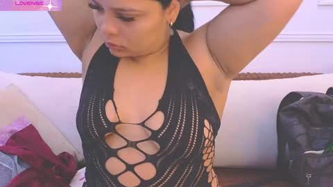 Snapshot of hanna_squirt_1 chatting on 4, 4, 2026 HANNA SOFIA online show from 4, 4, 2026