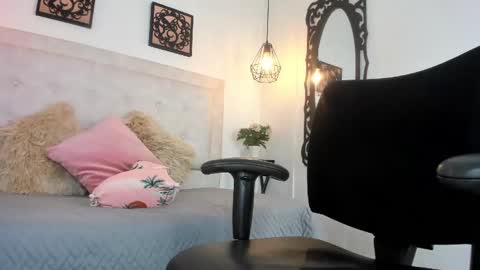 Hanna online show from 28, 1, 2025