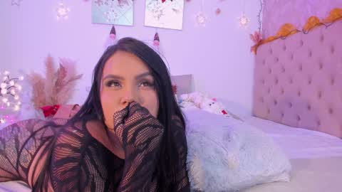 Snapshot of hannabruunn chatting on 17, 12, 2024 Hanna Brunn  online show from 17, 12, 2024