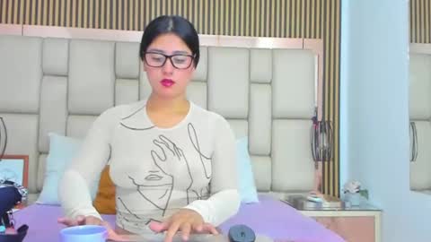 HannaClaire online show from 20, 9, 2025