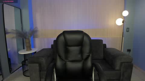 Hanna Connor  online show from 24, 12, 2024