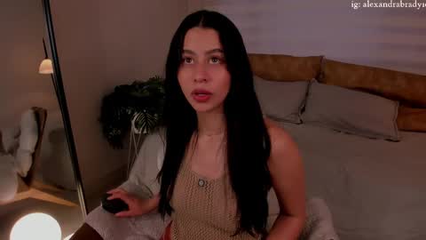 Snapshot of hannah_brady chatting on 14, 10, 2025 Hannah online show from 14, 10, 2025