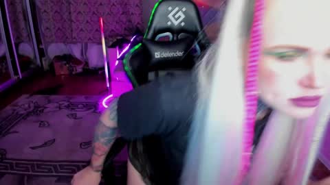 Hannah online show from 4, 12, 2024