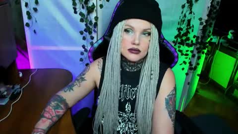 Hannah online show from 16, 11, 2025