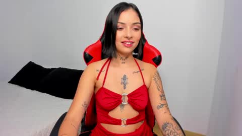 Hannah Milton online show from 15, 5, 2026