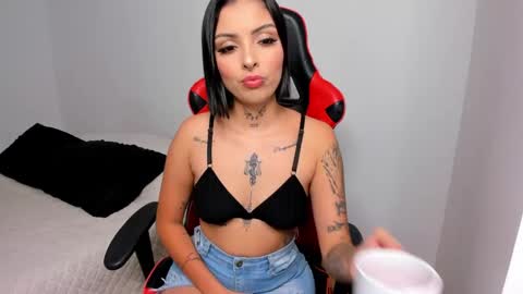 Hannah Milton online show from 19, 5, 2026