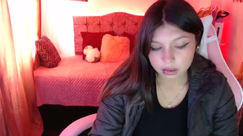 Snapshot of hannah_swet chatting on 18, 2, 2025 hannah_swet online show from 18, 2, 2025