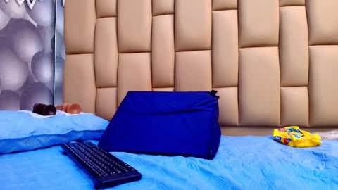 Snapshot of hannah_teehn chatting on 1, 10, 2025 hannah_teehn online show from 1, 10, 2025