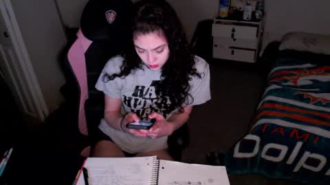 Snapshot of hannahbreeze chatting on 4, 2, 2025 Hannah Breeze online show from 4, 2, 2025