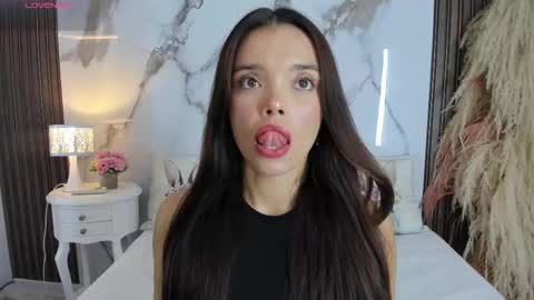 Snapshot of hannahill69 chatting on 4, 3, 2026 Hannahill69 online show from 4, 3, 2026