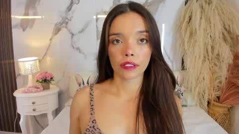 Snapshot of hannahill69 chatting on 14, 4, 2026 Hannahill69 online show from 14, 4, 2026