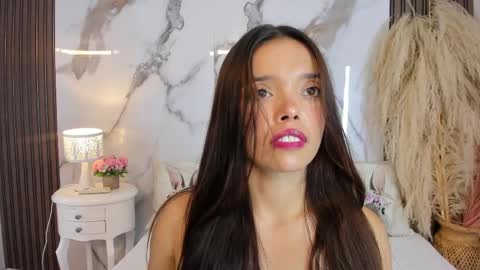 Snapshot of hannahill69 chatting on 17, 4, 2026 Hannahill69 online show from 17, 4, 2026