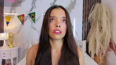 Snapshot of hannahill69 chatting on 7, 7, 2026 Hannahill69 online show from 7, 7, 2026