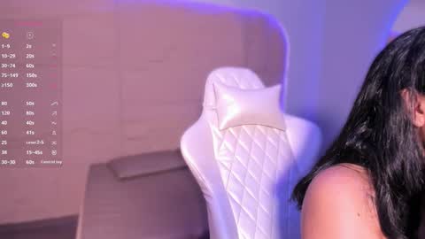 hannahmonttgomery  Help me reach 100 Hands up online show from 3, 2, 2026