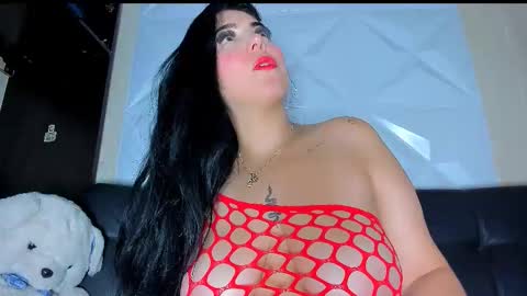 Hanna Independent Model online show from 26, 9, 2025