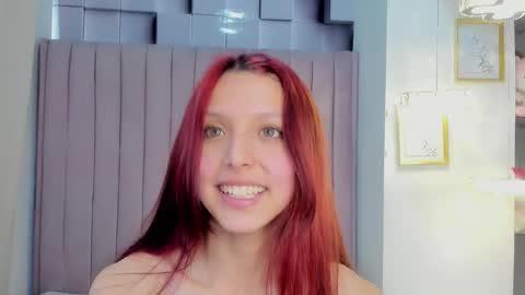 Snapshot of hanniesmile chatting on 23, 2, 2025 Hanni online show from 23, 2, 2025