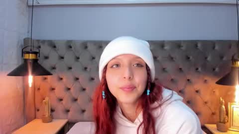 Snapshot of hanniesmile chatting on 27, 2, 2025 Hanni online show from 27, 2, 2025