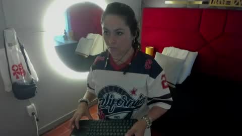 Hanny  online show from 11, 6, 2026