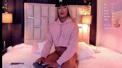 Snapshot of hanzking01 chatting on 24, 11, 2025 Hanzking01 online show from 24, 11, 2025