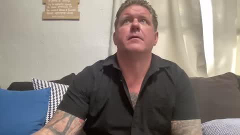 Snapshot of happilymarr1ed chatting on 10, 9, 2025 DadBod online show from 10, 9, 2025