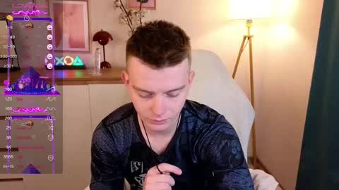 Snapshot of happy_de1mos chatting on 2, 10, 2025 Jack online show from 2, 10, 2025