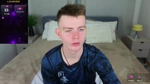 Snapshot of happy_de1mos chatting on 14, 10, 2025 Jack online show from 14, 10, 2025