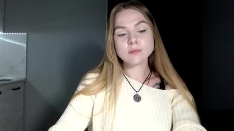 Snapshot of happy_fox_ chatting on 18, 4, 2026 happy_fox_ online show from 18, 4, 2026