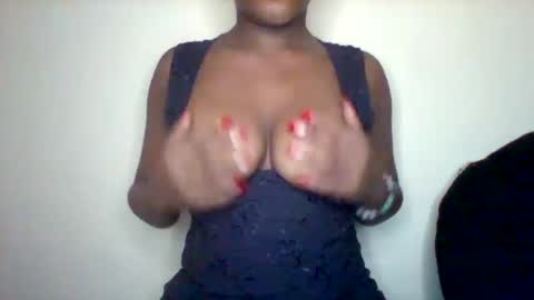 Snapshot of happy_kesh chatting on 24, 12, 2024 happy_kesh online show from 24, 12, 2024