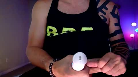 Snapshot of happyendingstory chatting on 4, 4, 2026 Josh Hamilton online show from 4, 4, 2026