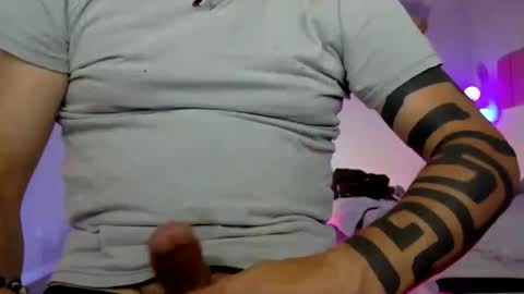 Snapshot of happyendingstory chatting on 9, 4, 2026 Josh Hamilton online show from 9, 4, 2026