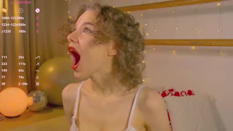 Snapshot of happynewdear chatting on 25, 2, 2026 Evy online show from 25, 2, 2026